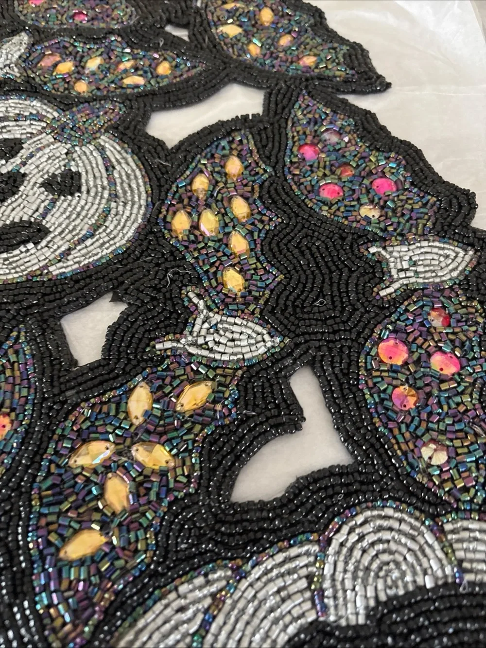 Spooky Halloween Beaded Table Runner Pumpkins Bats 13